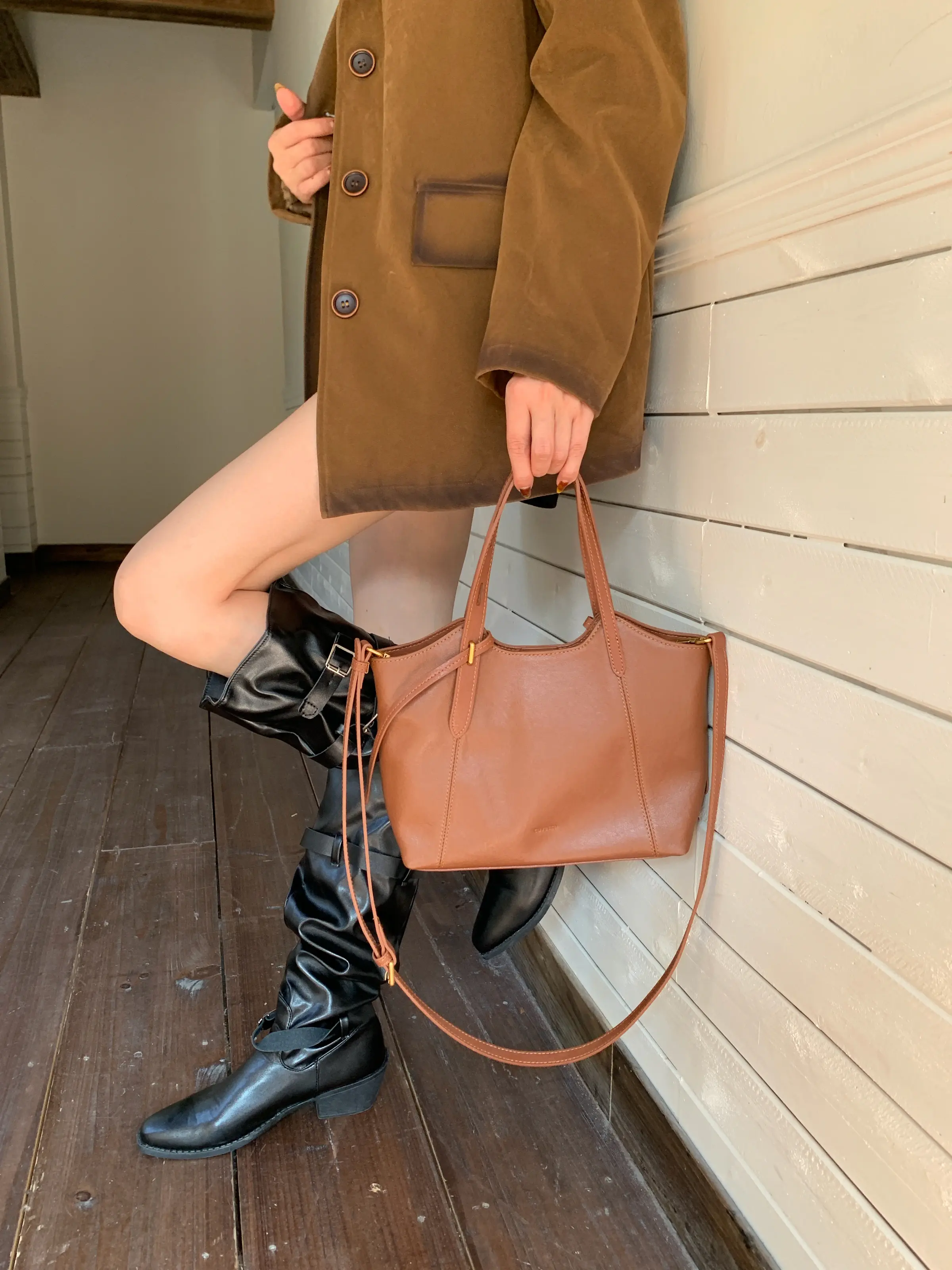 Nora Cognac Tote Bag — view 13