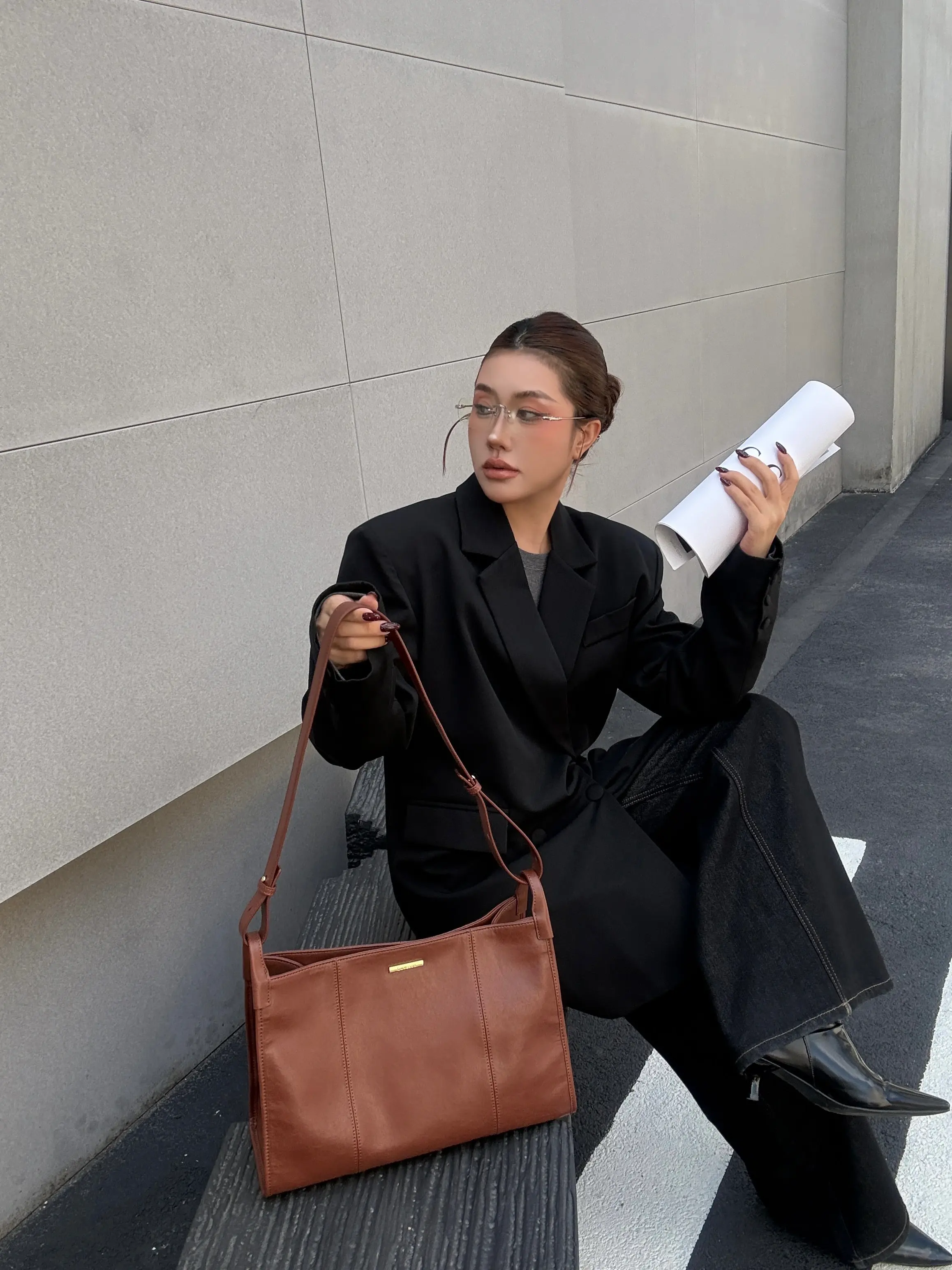 Mara Cognac Shoulder Bag — view 4