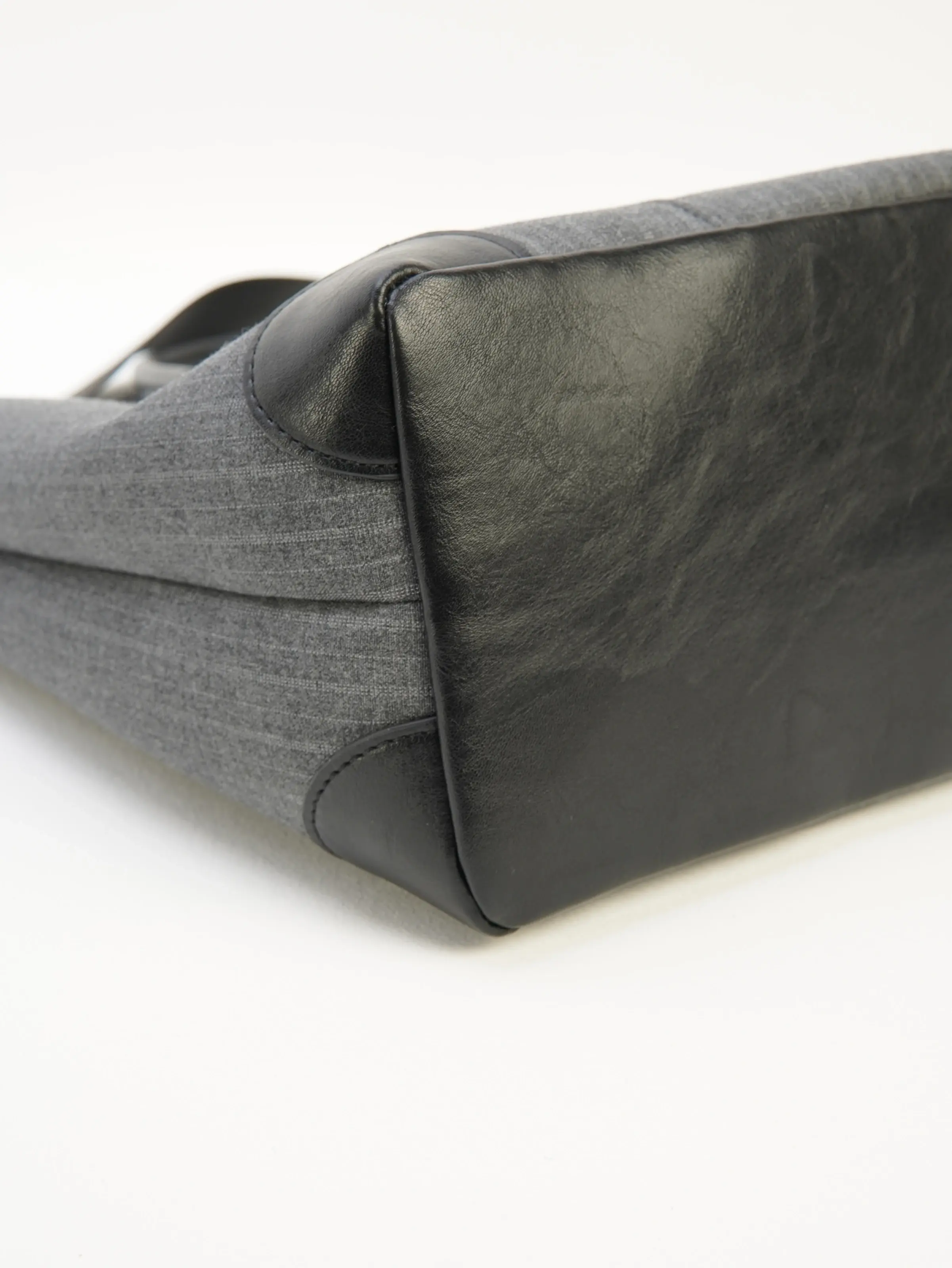 Base corner of Ellis gray tote bag